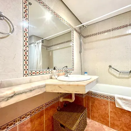 Estudio Con Vista A Estupenda Piscina, Cerca De La Playa En Puerto De La Cruz *